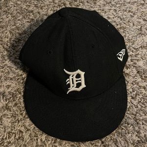 PRICE FIRM Black Detroit Tigers Flatbill